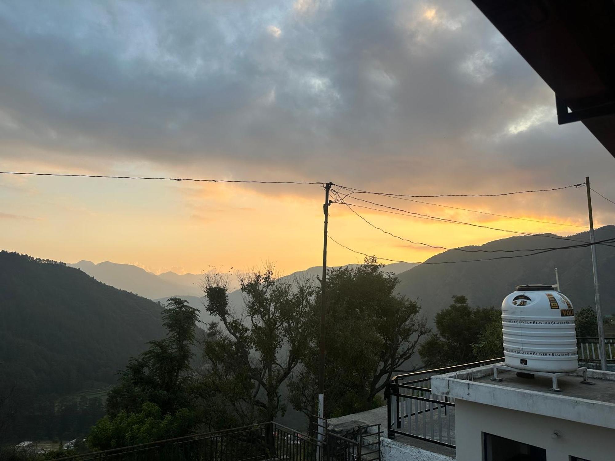 Deodar Village Homestay Devalsari Mussoorie Exterior photo